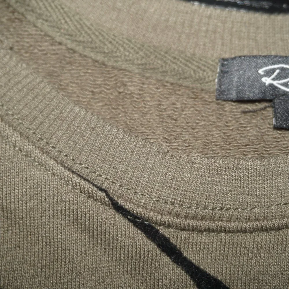 Rails Marlo Olive Flocked Tiger Sweatshirt - Picture 9 of 11